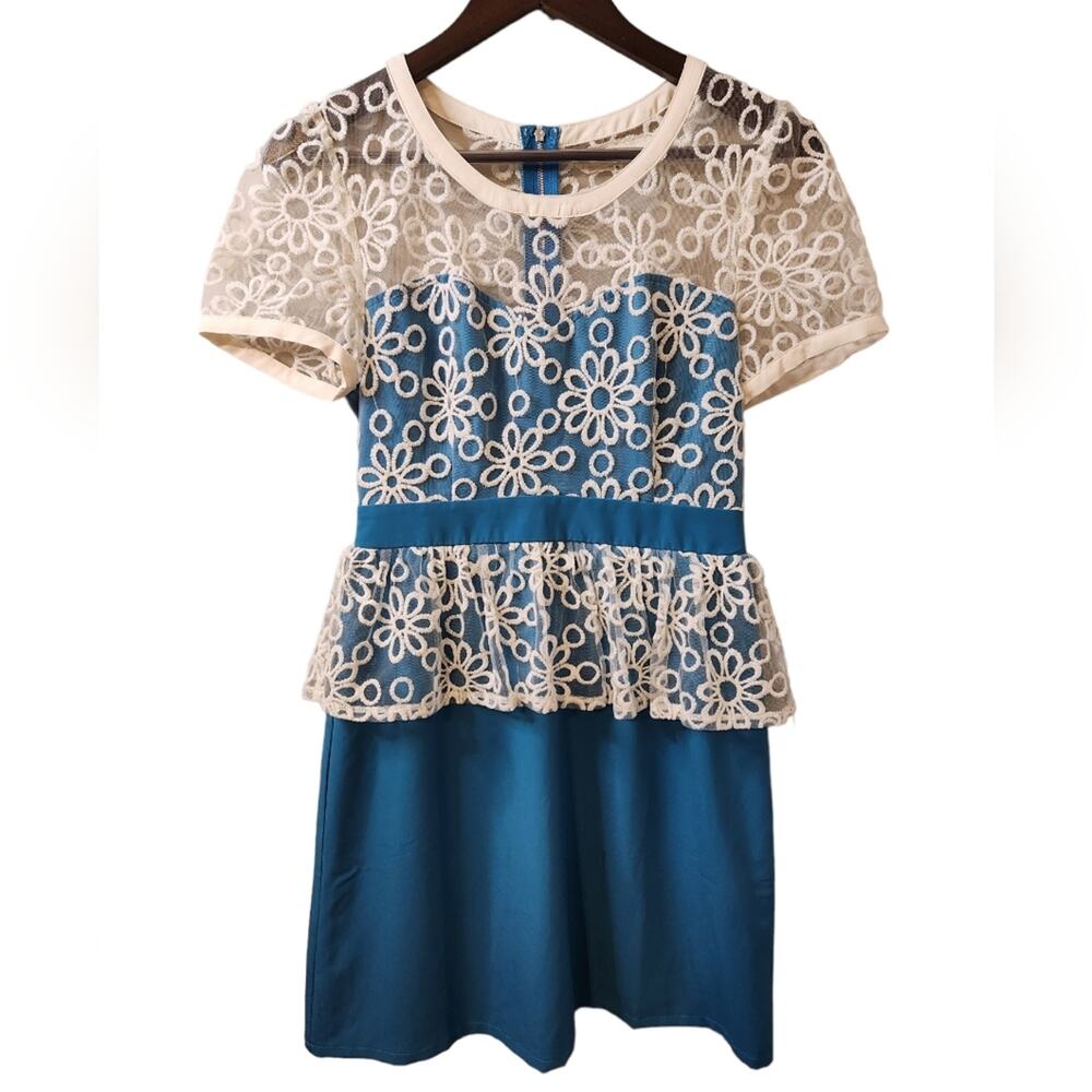 A'Reve Lace Overlay Peplum Floral Embroidered Dress Small